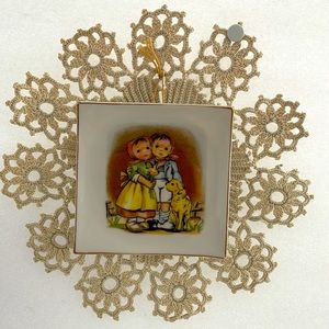 VINTAGE Hand Painted porcelain small wall Hanging Plate.